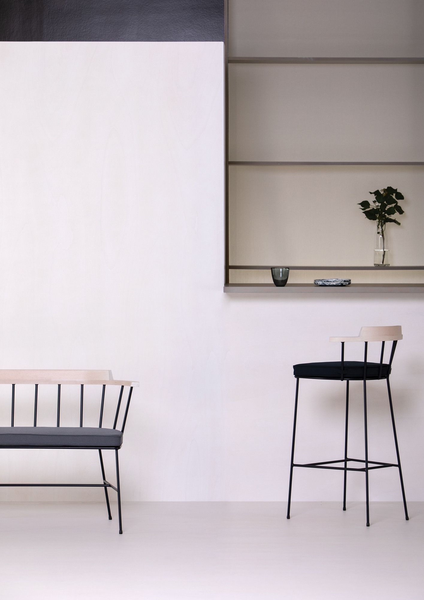 Высокий стул из стали с порошковым покрытием Vergés Mim ARCH-00007063 - Вид №3