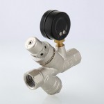 VT.515.N.04 Подпиточный клапан с фильтром и манометром Valtec 1/2"  - Вид №3