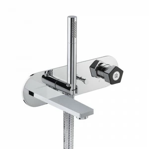 Настенная группа ванн, состоящая из: смесителя для ванны однорычажный, автоматического переключателя, настенного излива. PARK LIMITED EDITION NEWFORM Италия