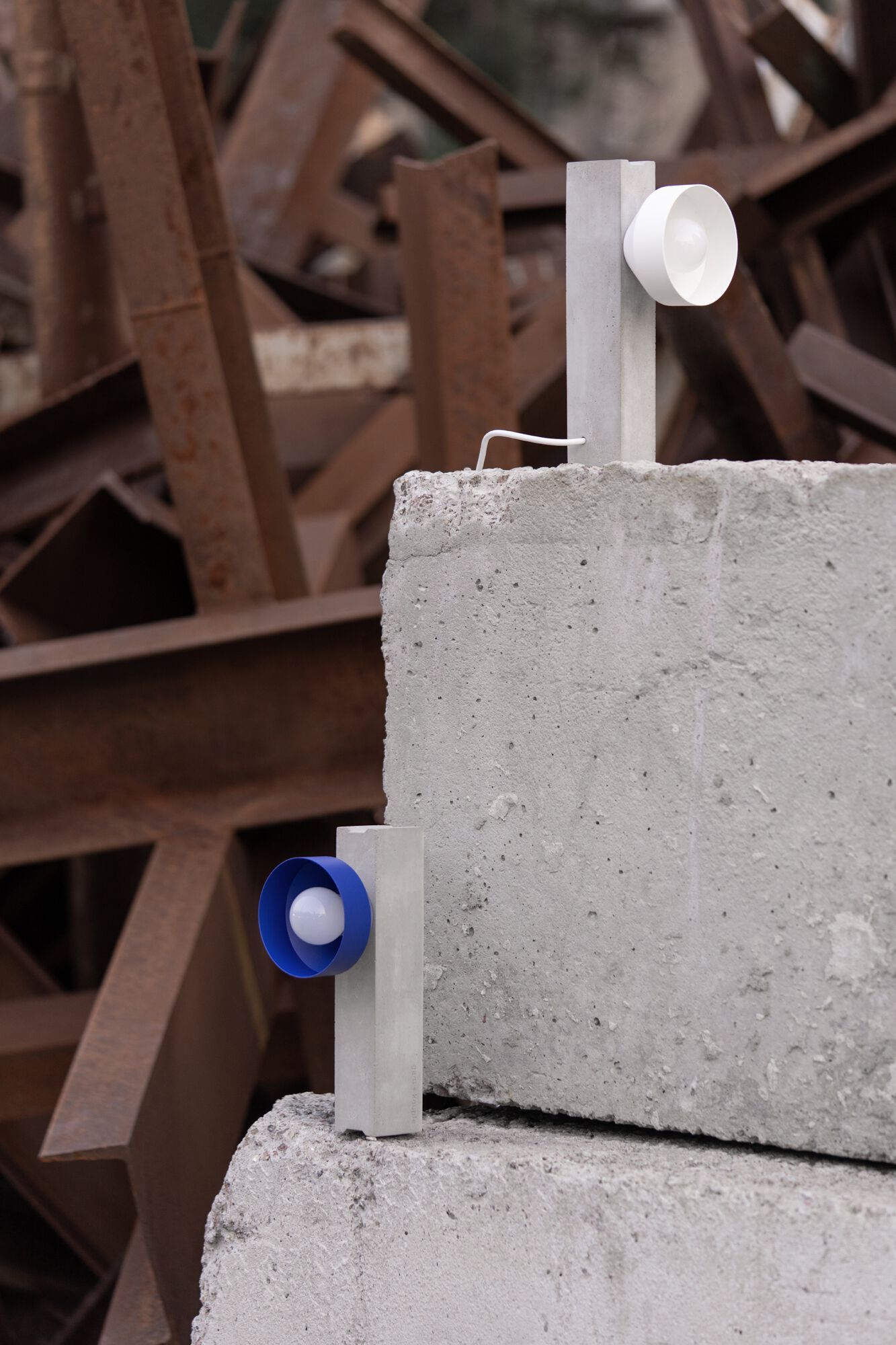 Настенный / настольный светильник из стали с порошковым покрытием и цемента +kouple блок ARCH-00141549 - Вид №12