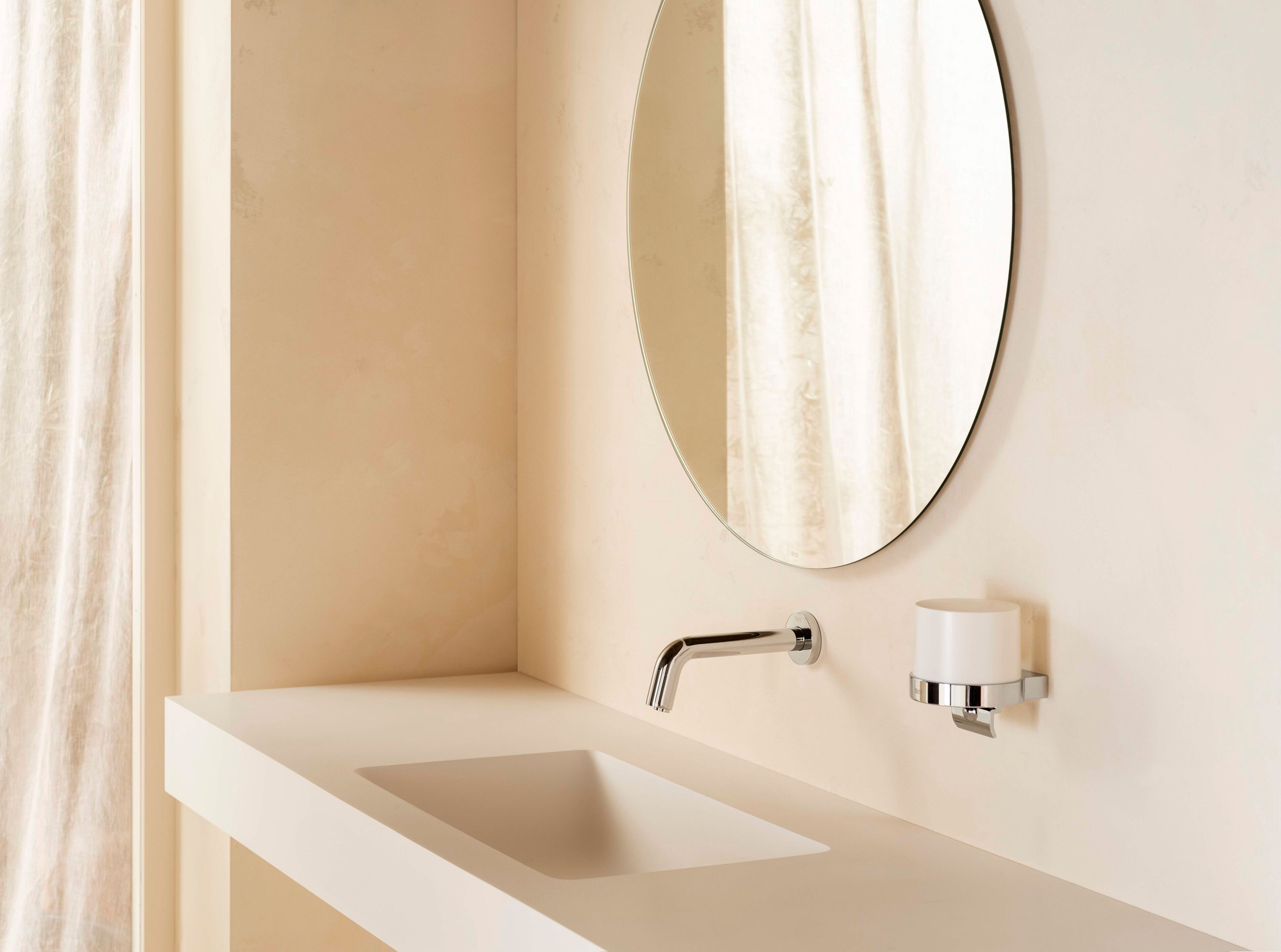 Латунный настенный электронный смеситель для раковины без слива Roca лофт ARCH-00068199 - Вид №1