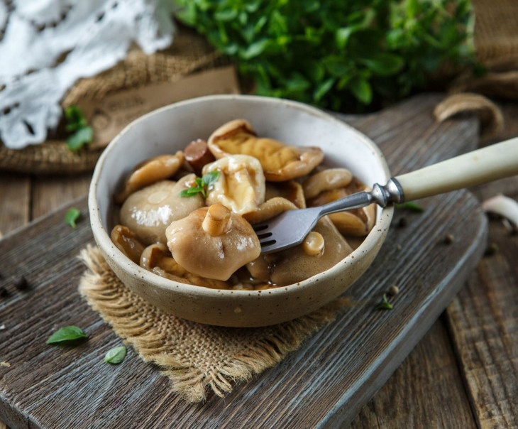 5295 Маслята неочищенные маринованные Виктория Храмцова Вкусляндия  - Вид №2