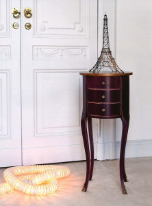 Столик Kao TONIN 4256 A