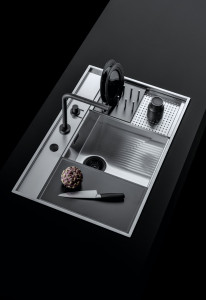 Автоматический комплект пилона с Smart salterello черный