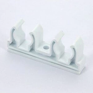 Крепление двойное PRO AQUA полипропилен 20