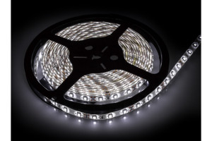 16442215 Светодиодная лента LS 28CW-60/33 60LED, 4.8Вт/м, 12В, IP33, холодный белый, 6000K 4690612023090 IN HOME