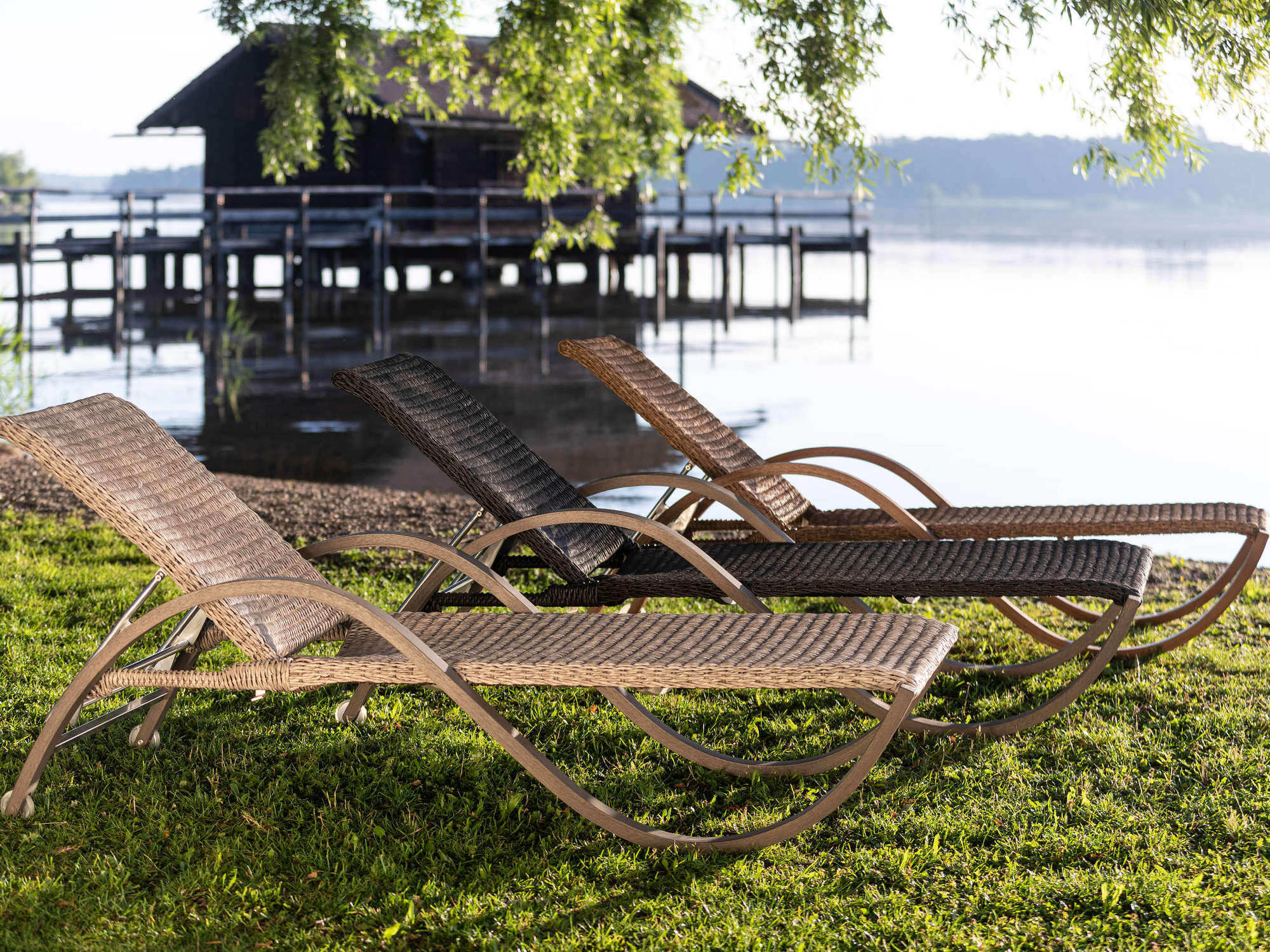 68.00.0393 Bow Twist шезлонг oyster / серый камень Mbm - Вид №1