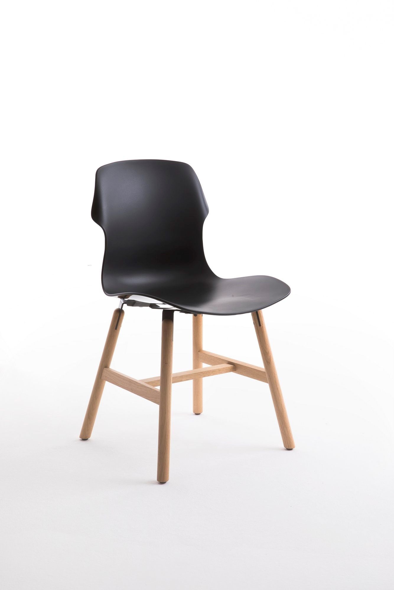 Стул из полипропилена с деревянными ножками Casamania & Horm стерео ARCH-00135003 - Вид №10