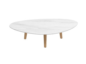 Треугольный садовый столик