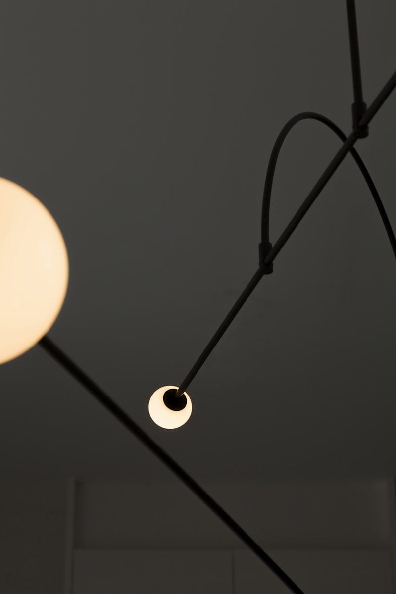 Латунный светодиодный подвесной светильник ручной работы Michael Anastassiades Mobile Chandeliers ARCH-00109180 - Вид №1