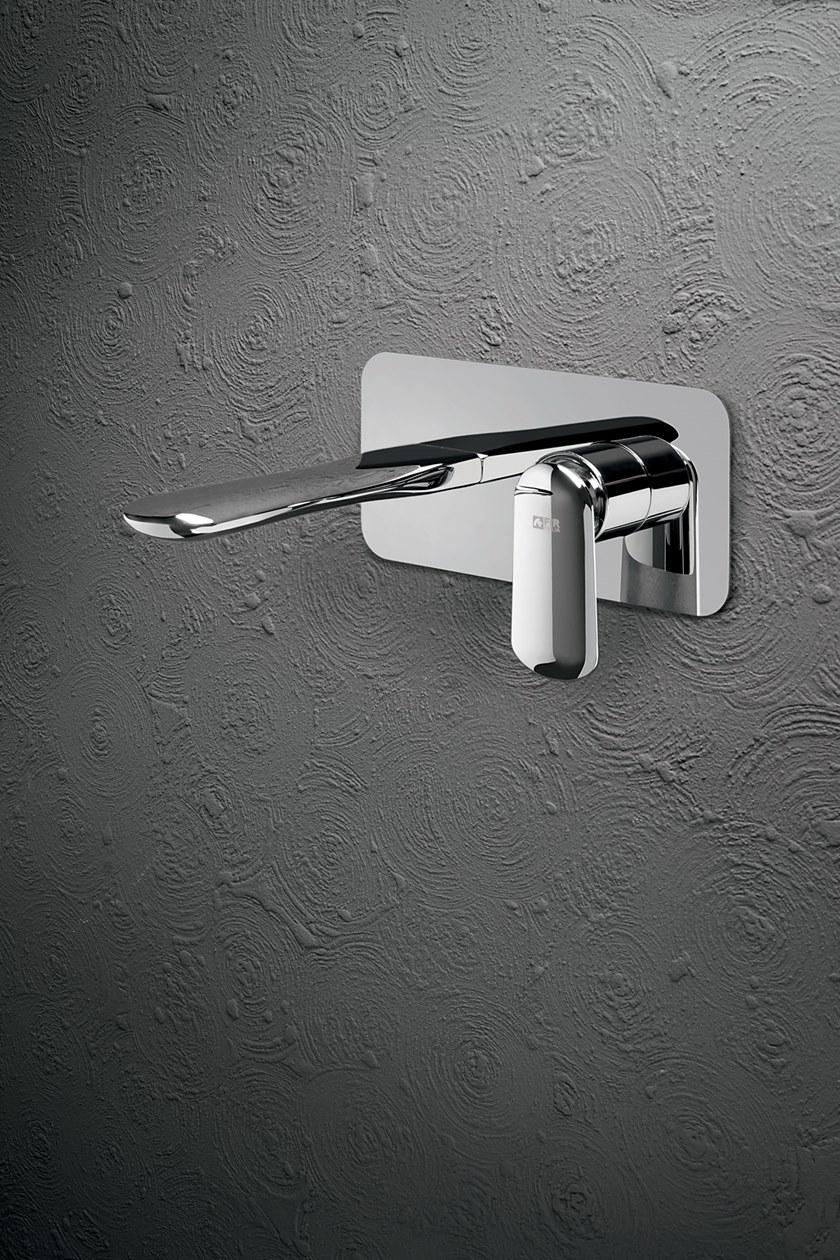 Fir Italia Смеситель для умывальника настенный с тарелкой Dynamica 88 8810108 - Вид №1