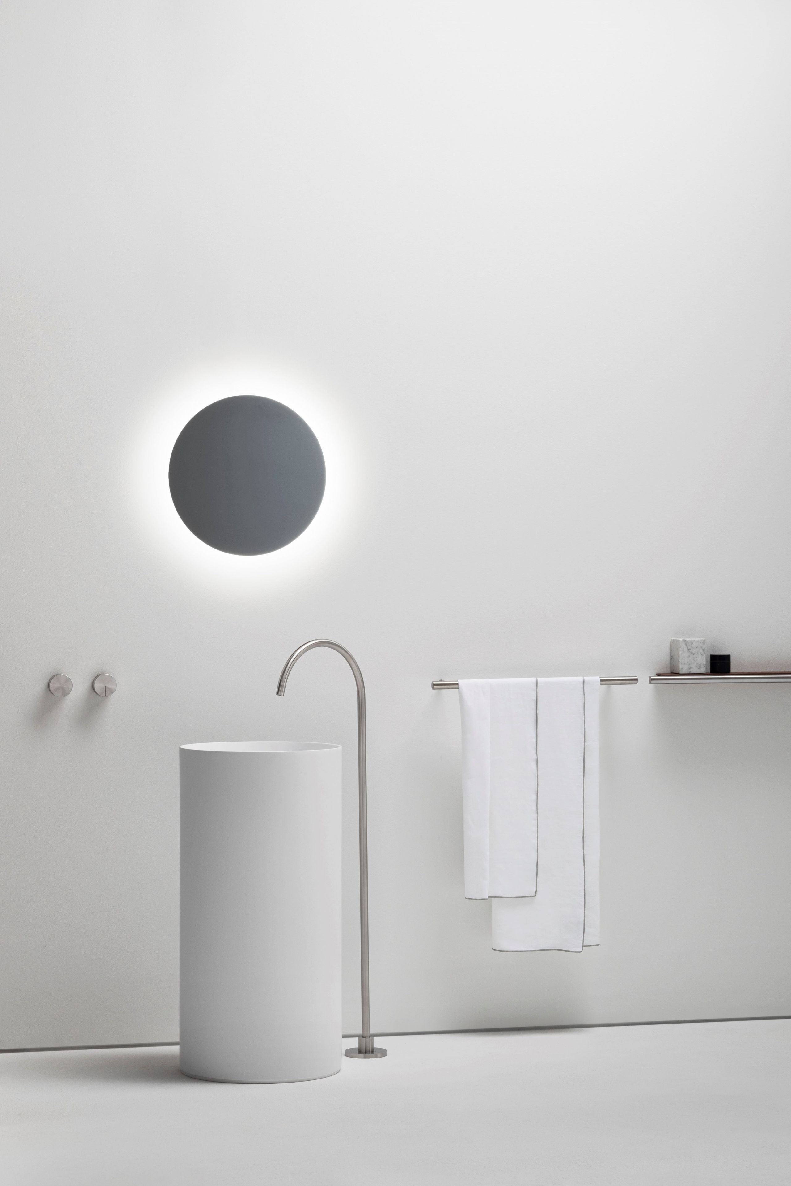 Держатель для полотенец / полка для ванной комнаты из нержавеющей стали и дерева Falper цилиндр ARCH-00049766 - Вид №5