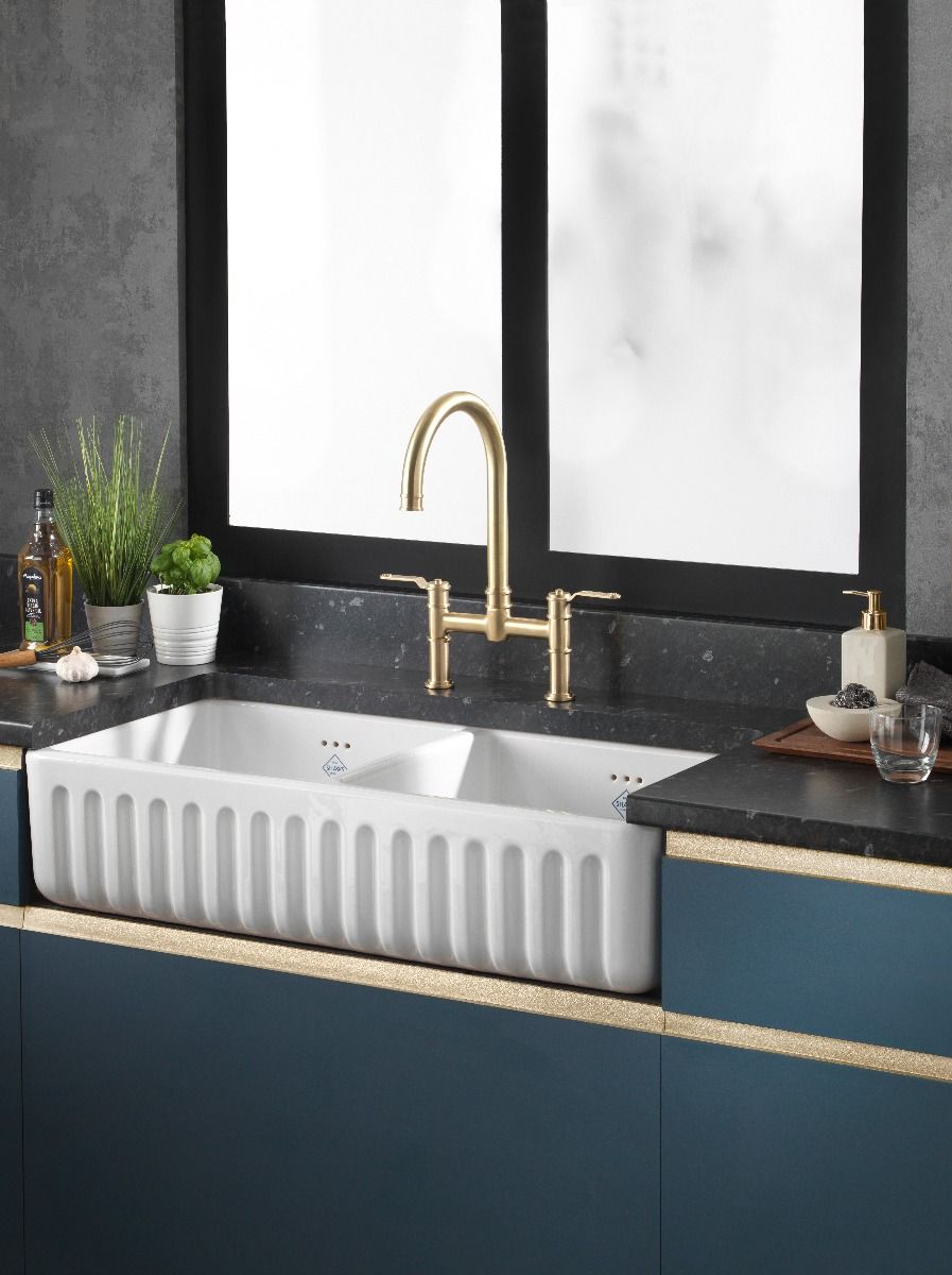 4549HT Мостовой миксер Armstrong с ополаскивателем с ополаскиванием и текстурированной ручкой Traditional Perrinandrowe - Вид №1