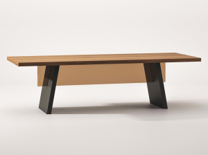 Прямоугольный стол из грецкого ореха