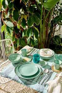 Фарфоровая чашка