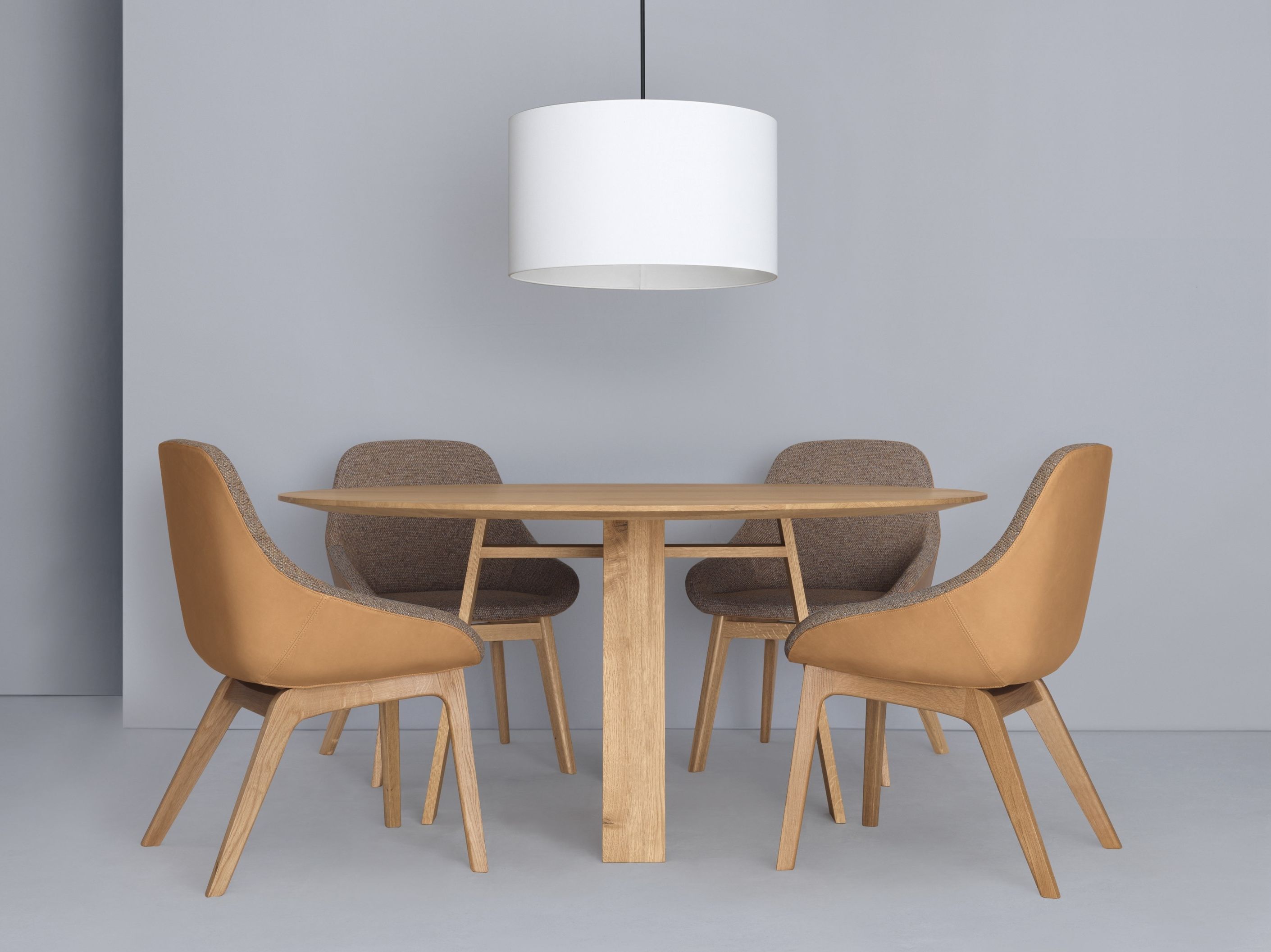 Круглый деревянный стол ZEITRAUM Bondt ARCH-00077267 - Вид №5