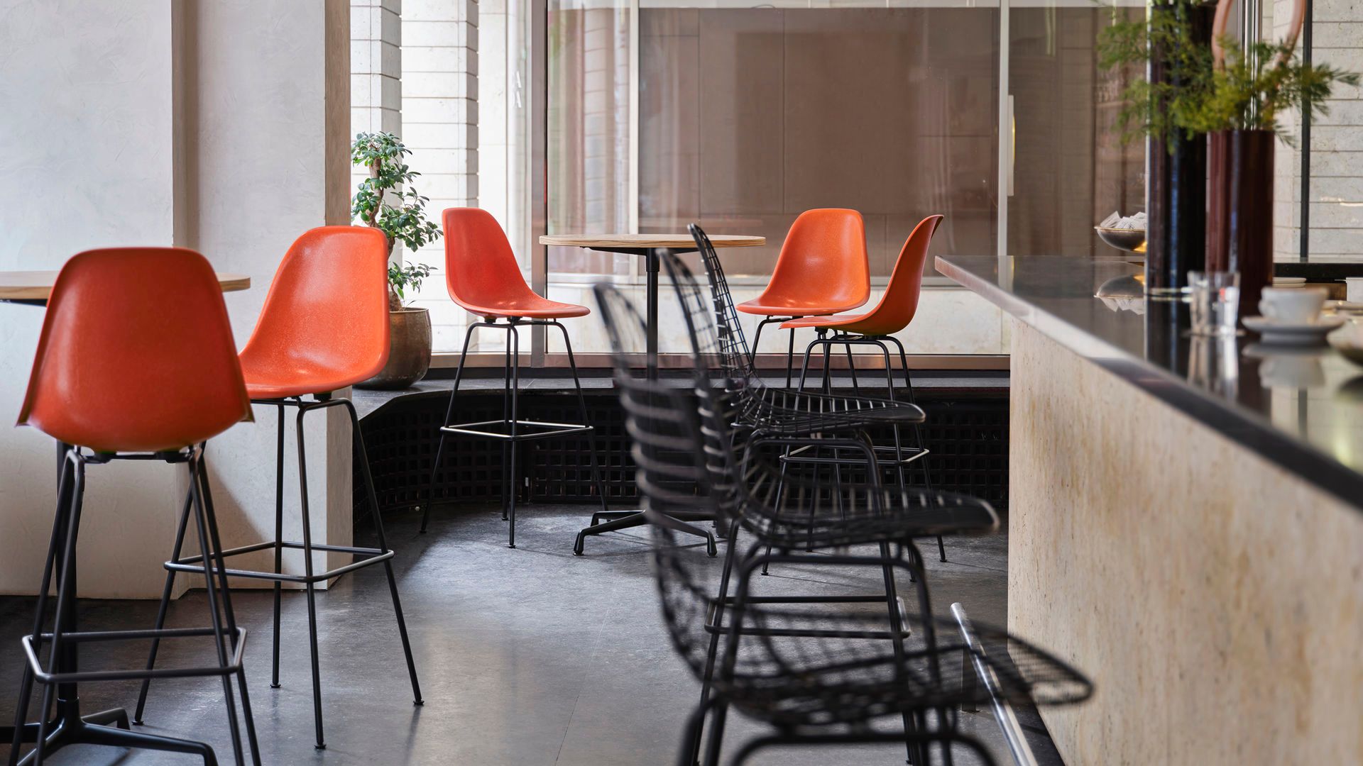 Высокий стул из стекловолокна VITRA Eames Fiberglass Chair ARCH-00092032 - Вид №2