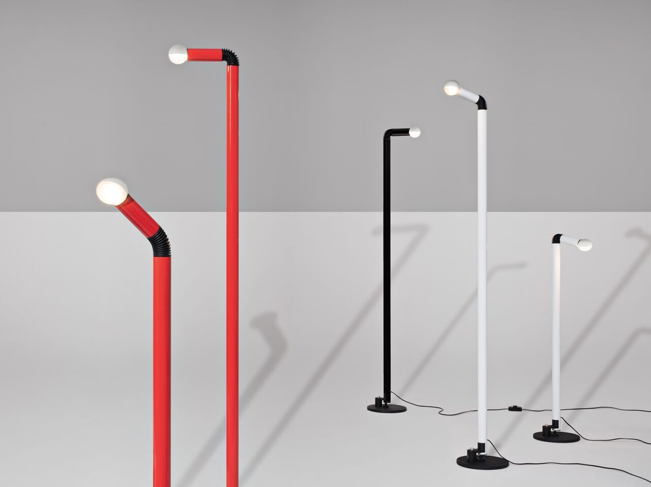 Регулируемая напольная лампа из нержавеющей стали Stilnovo перископ ARCH-00150771