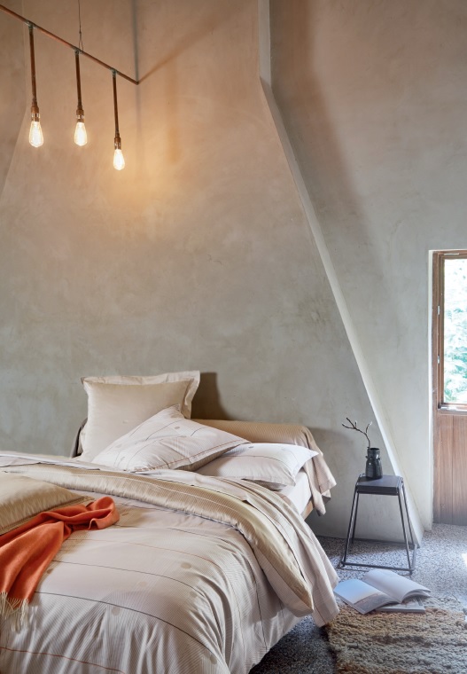 REGATES_CH_200 КПБ 200/220 бежевый прост 280/320 2 нав 50/75 сатин жаккард 460TC (в подарочной коробке) Blanc des Vosges Santreyd 