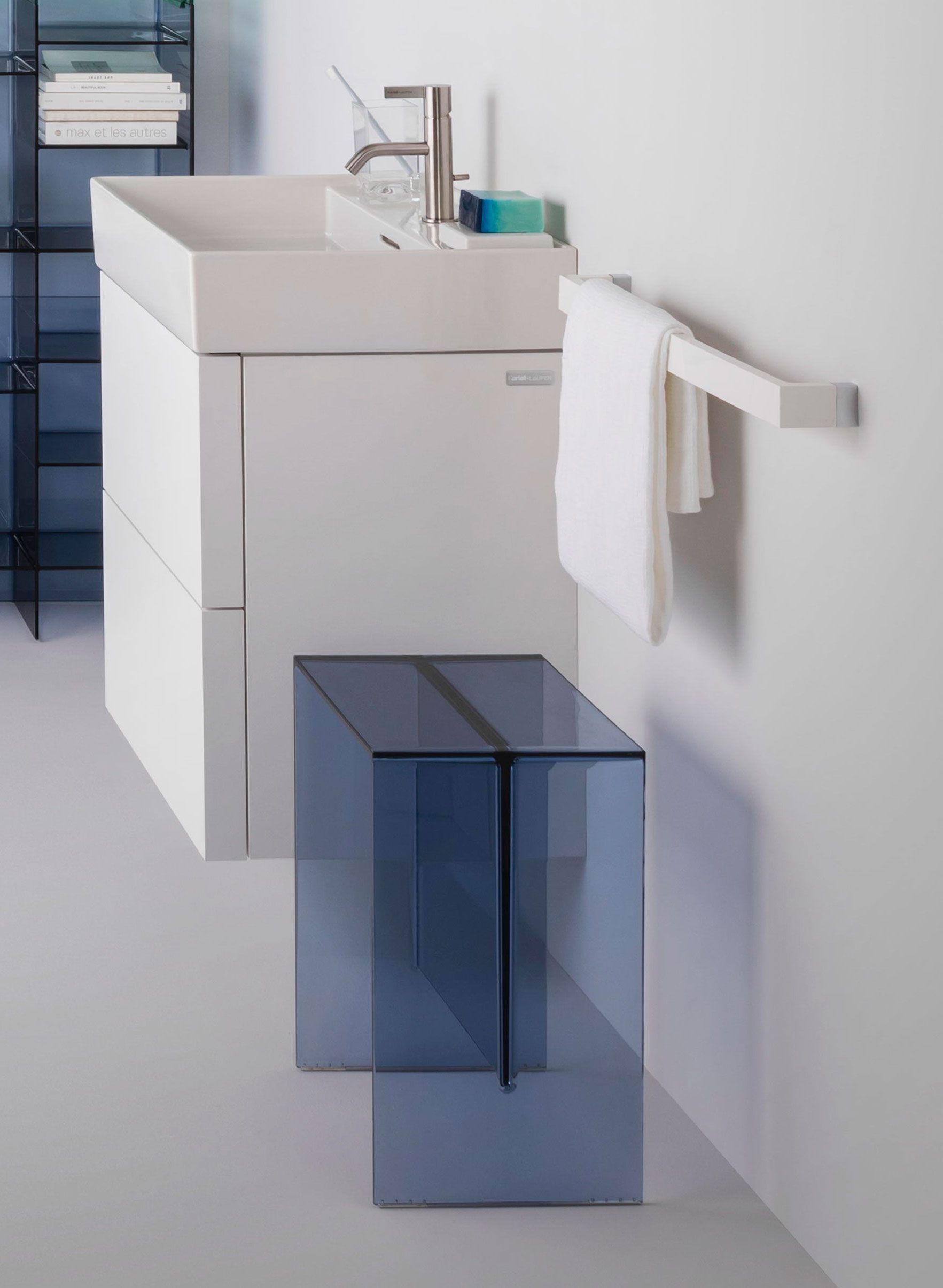 Держатель для полотенец из ПММА Kartell Kartell by Laufen ARCH-00029982 - Вид №7