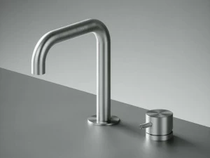 Quadrodesign Смеситель для раковины на 2 отверстия Source