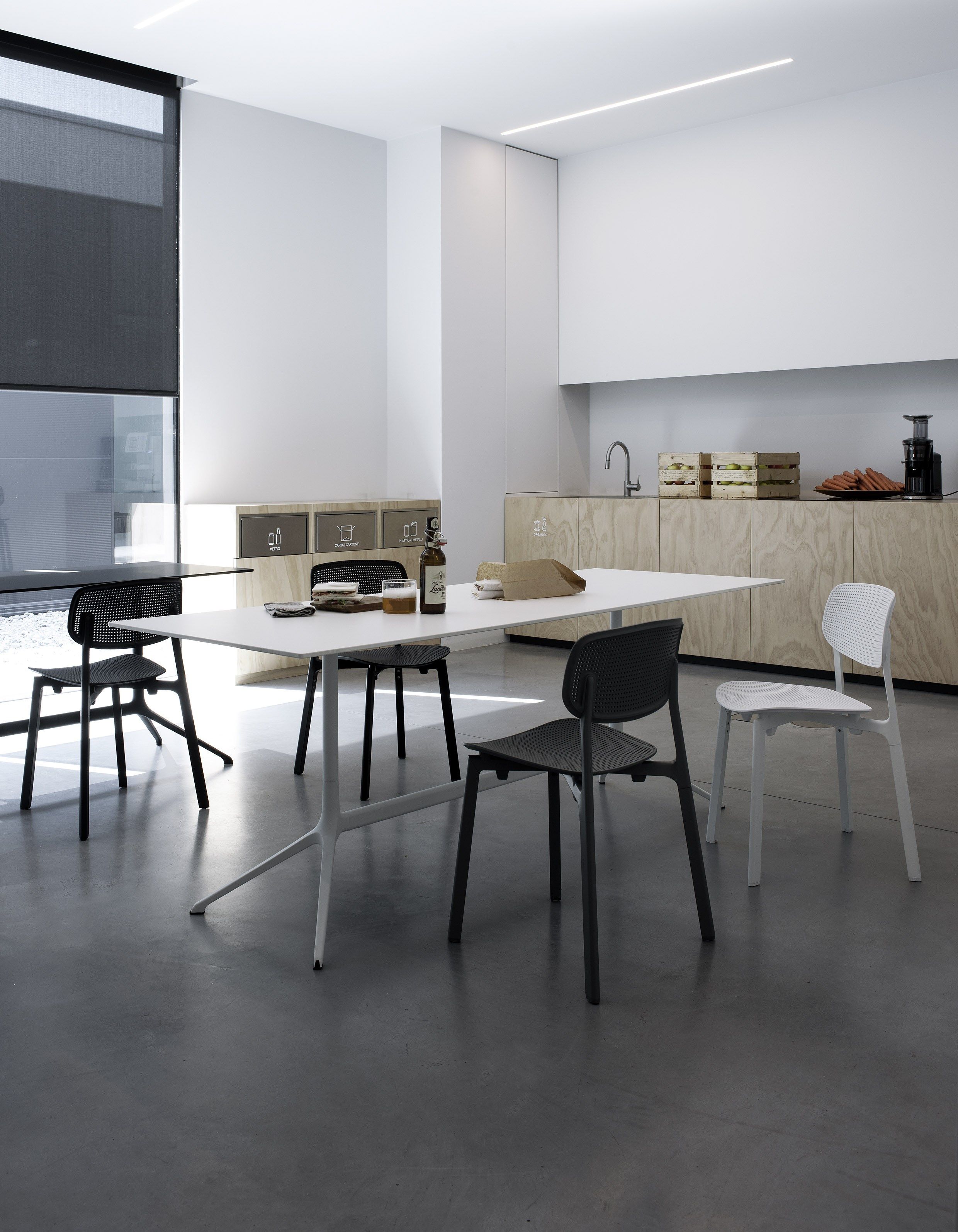 Прямоугольный стол с откидным верхом из литого алюминия Kristalia ARCH-00096698 - Вид №11