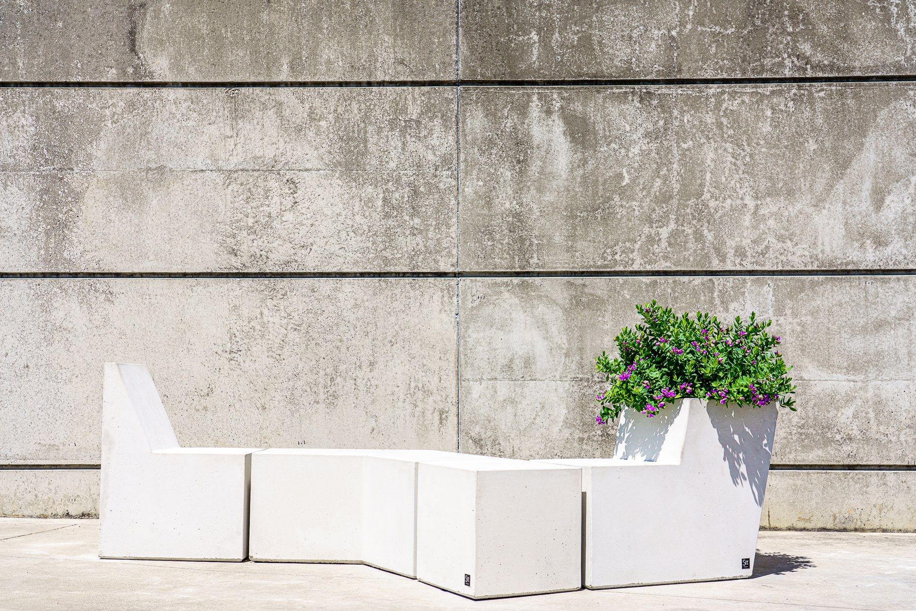 Бетонная скамья без спинки SIT форма ARCH-00106124 - Вид №6