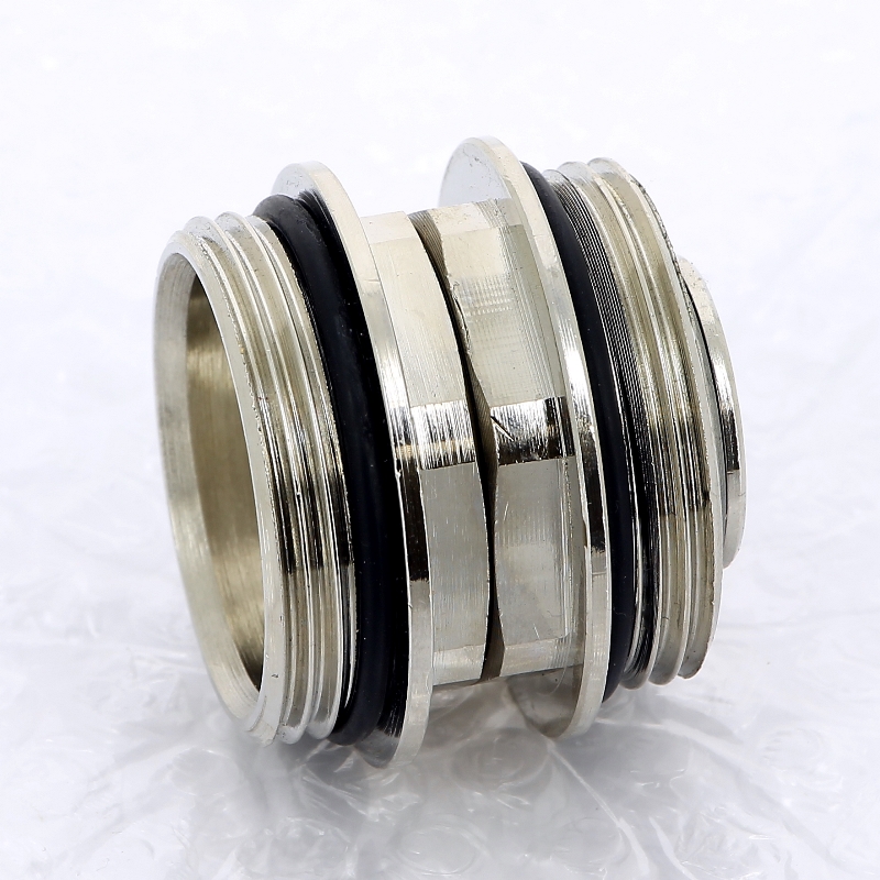 Поворотный ниппель для соединения коллекторов EMMETI 1 1/4" 01306430