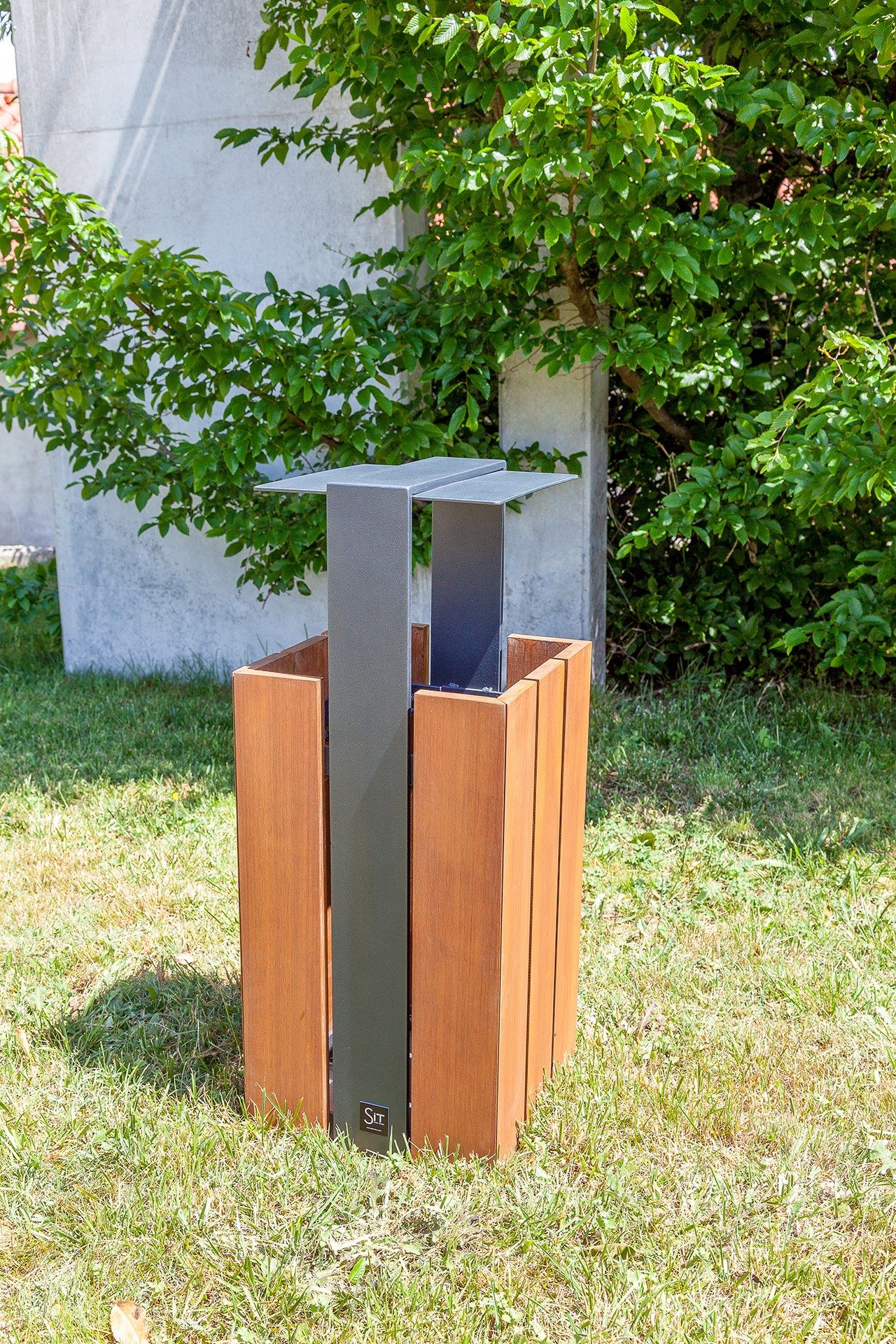 Деревянная стойка для мусора с крышкой SIT Уэйд ARCH-00057894 - Вид №1