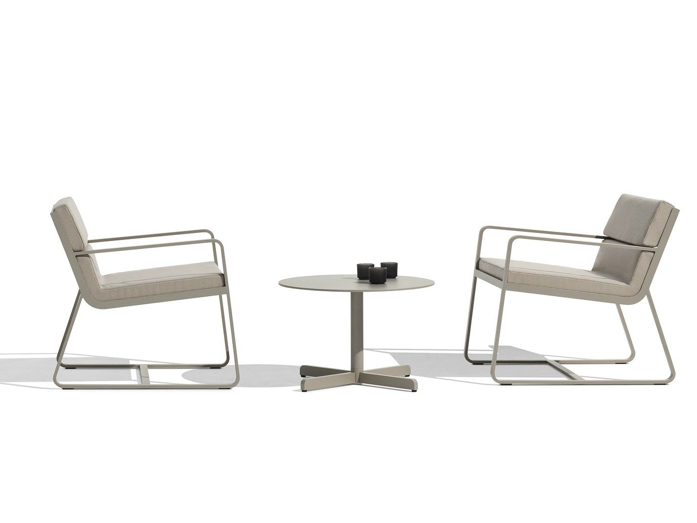 Низкий круглый журнальный столик Bivaq сидеть ARCH-00133190 - Вид №1