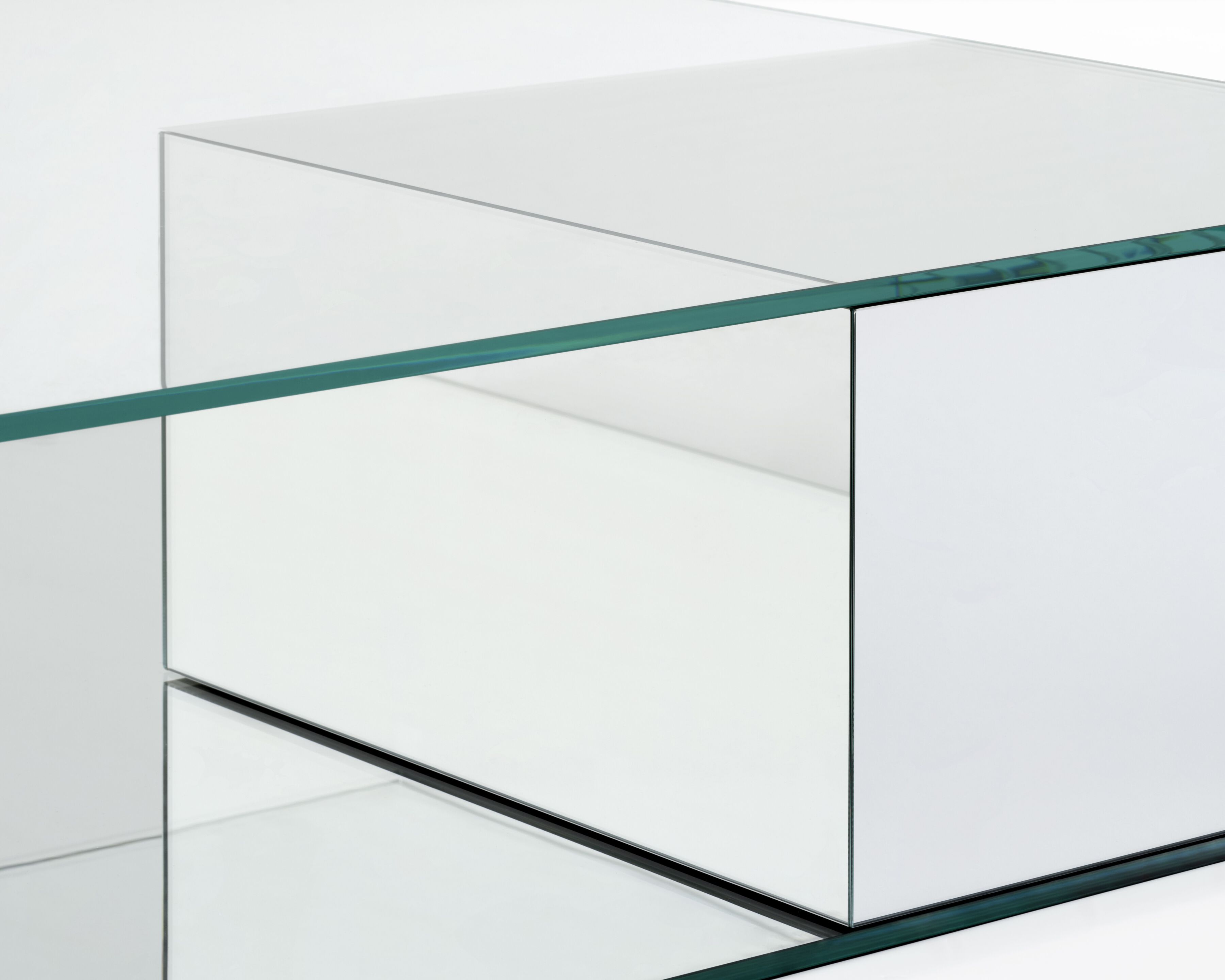 Низкий журнальный столик из зеркального стекла Glas Italia Ollie ARCH-00101522 - Вид №2