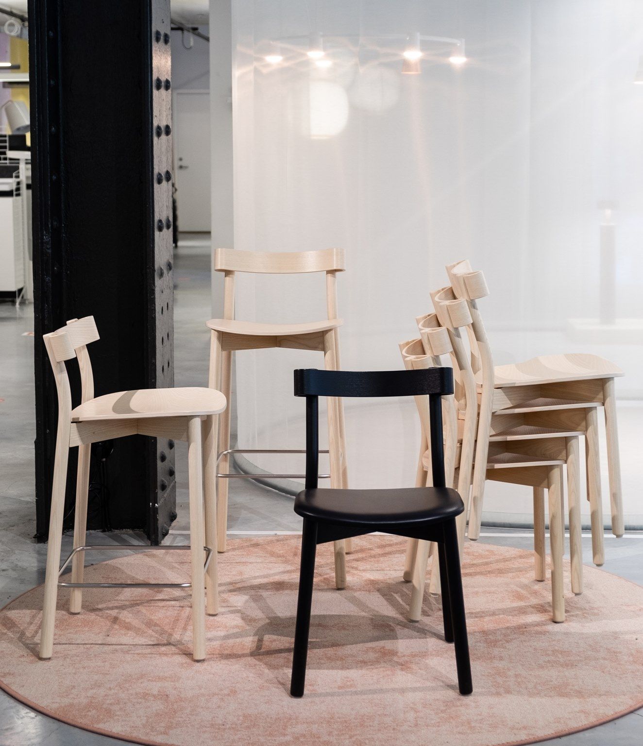 Стул из массива дерева с мягким сиденьем Bla Station натюрморт ARCH-00077540 - Вид №8