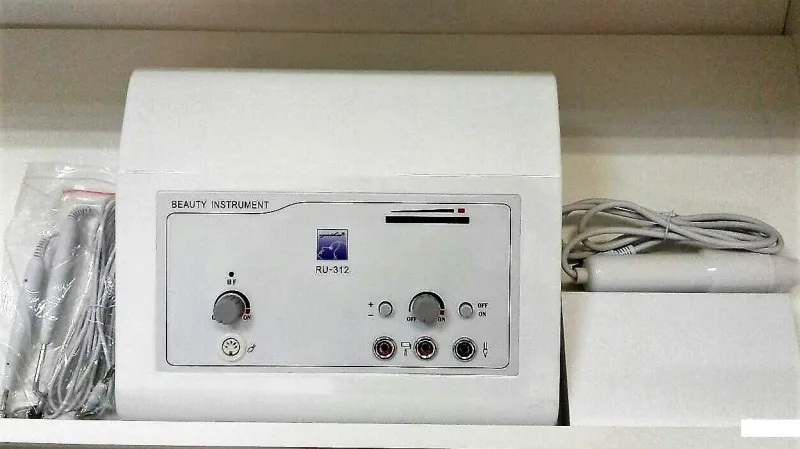 36652 Комбайн косметологический 2 в 1 RU-312: Дарсонваль + Гальваника AURO 