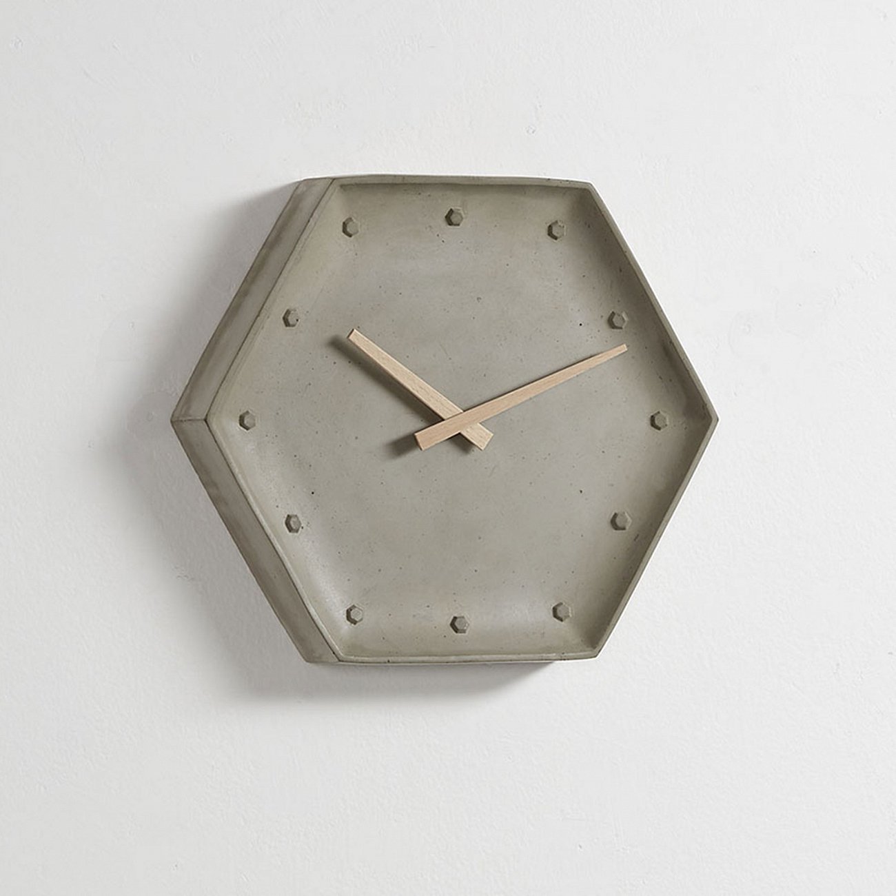 Часы настенные бетон многоугольник Warton от La Forma LA FORMA ДИЗАЙНЕРСКИЕ 344238 Серый  - Вид №1