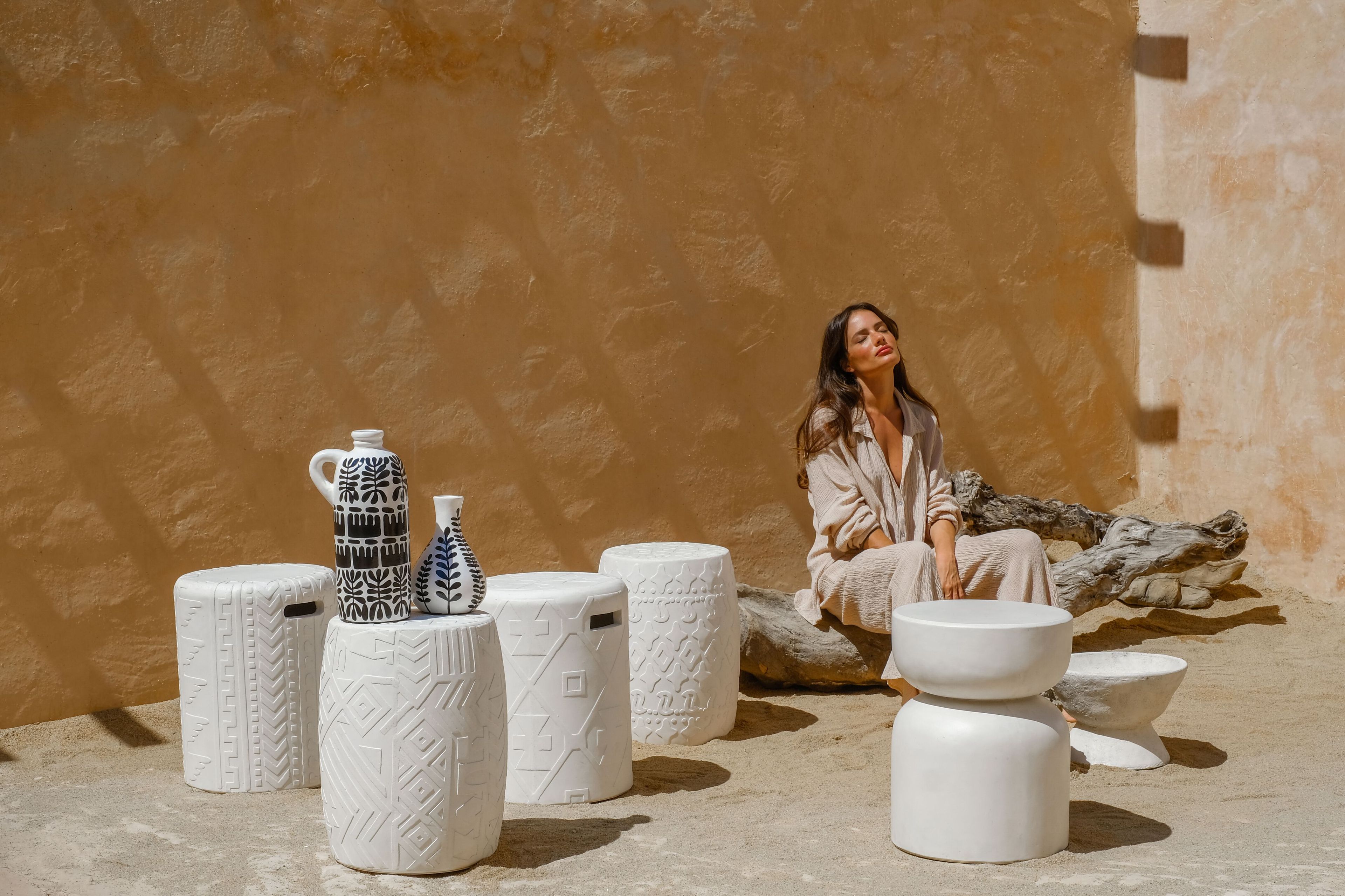 Низкий садовый стул из волокнистого бетона cbdesign Space ARCH-00065675