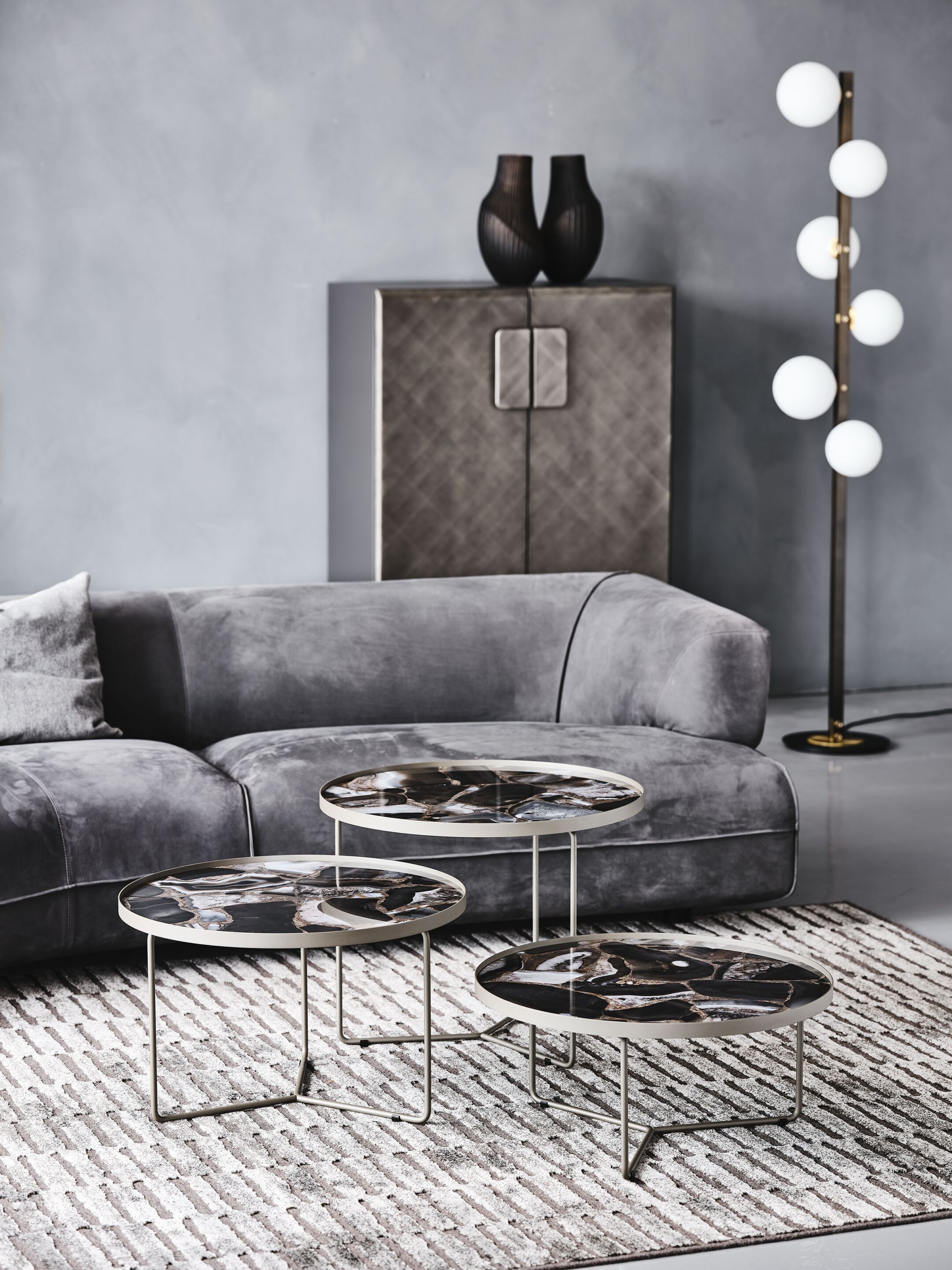 Окрашенный металлический круглый журнальный столик с керамическим верхом Cattelan italia BILLY KERAMIK ARCH-00034615 - Вид №1