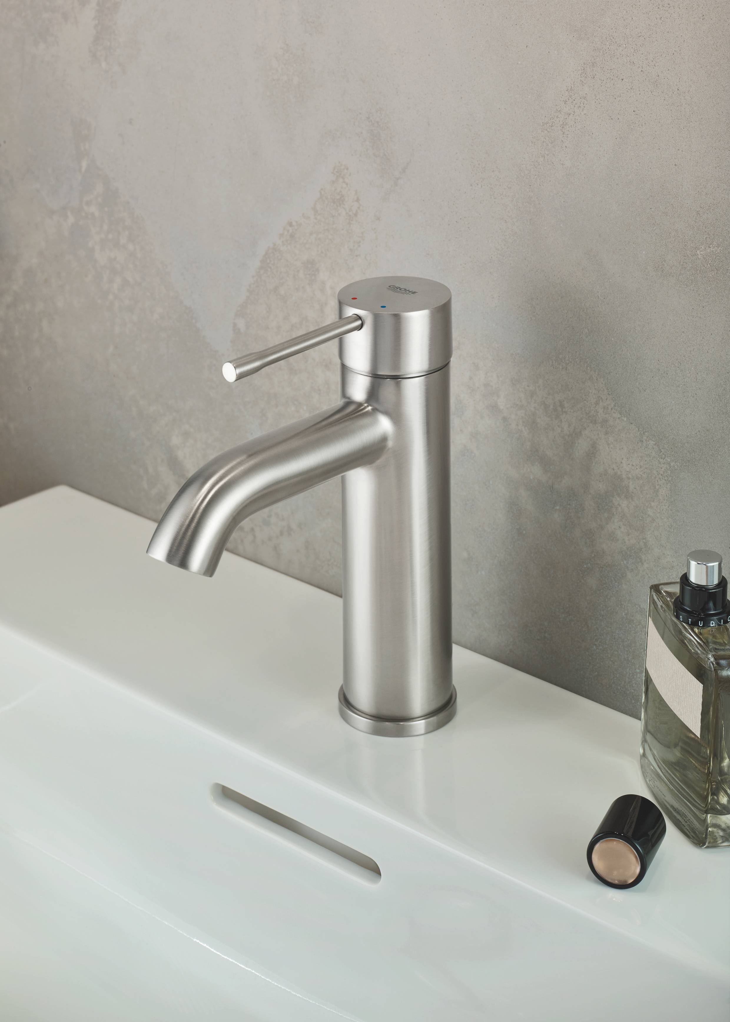 Смеситель для раковины GROHE Essence New S-Size II с донным клапаном, суперсталь (23589DC1) - Вид №2