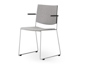 Мягкий штабелируемый стул с подлокотниками