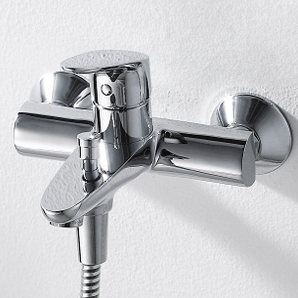 Смеситель для ванны с коротким изливом и аксессуарами DROP F64898C-B bravat - Вид №1