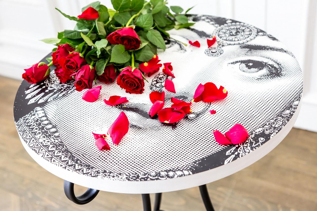 Кофейный столик круглый черно-белый с рисунком 50 см "Индия" Fornasetti BYOBJECT FORNASETTI 014304 Белый;черный Object Desire  - Вид №4