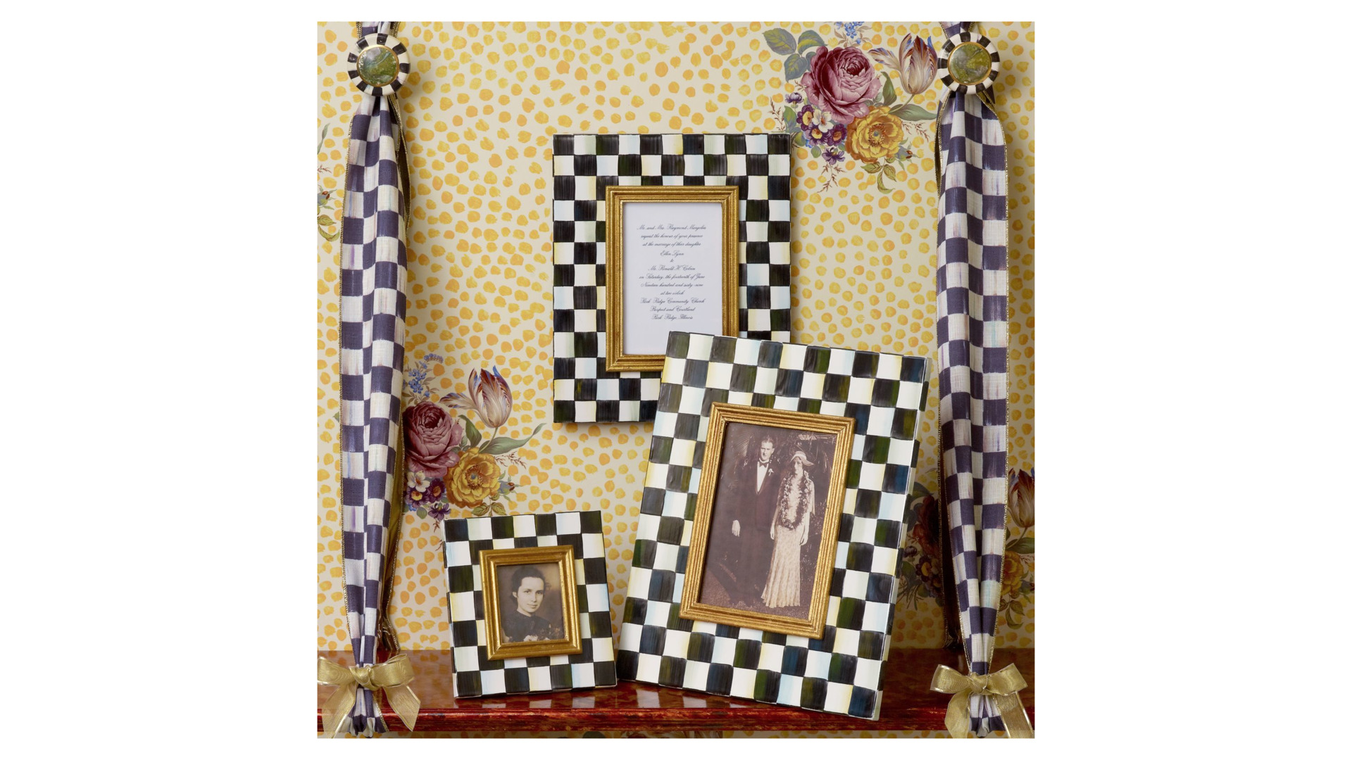 10654407 Mackenzie-Childs Рамка для фото ч/б 13х18 см Courtly Check Сталь  - Вид №3