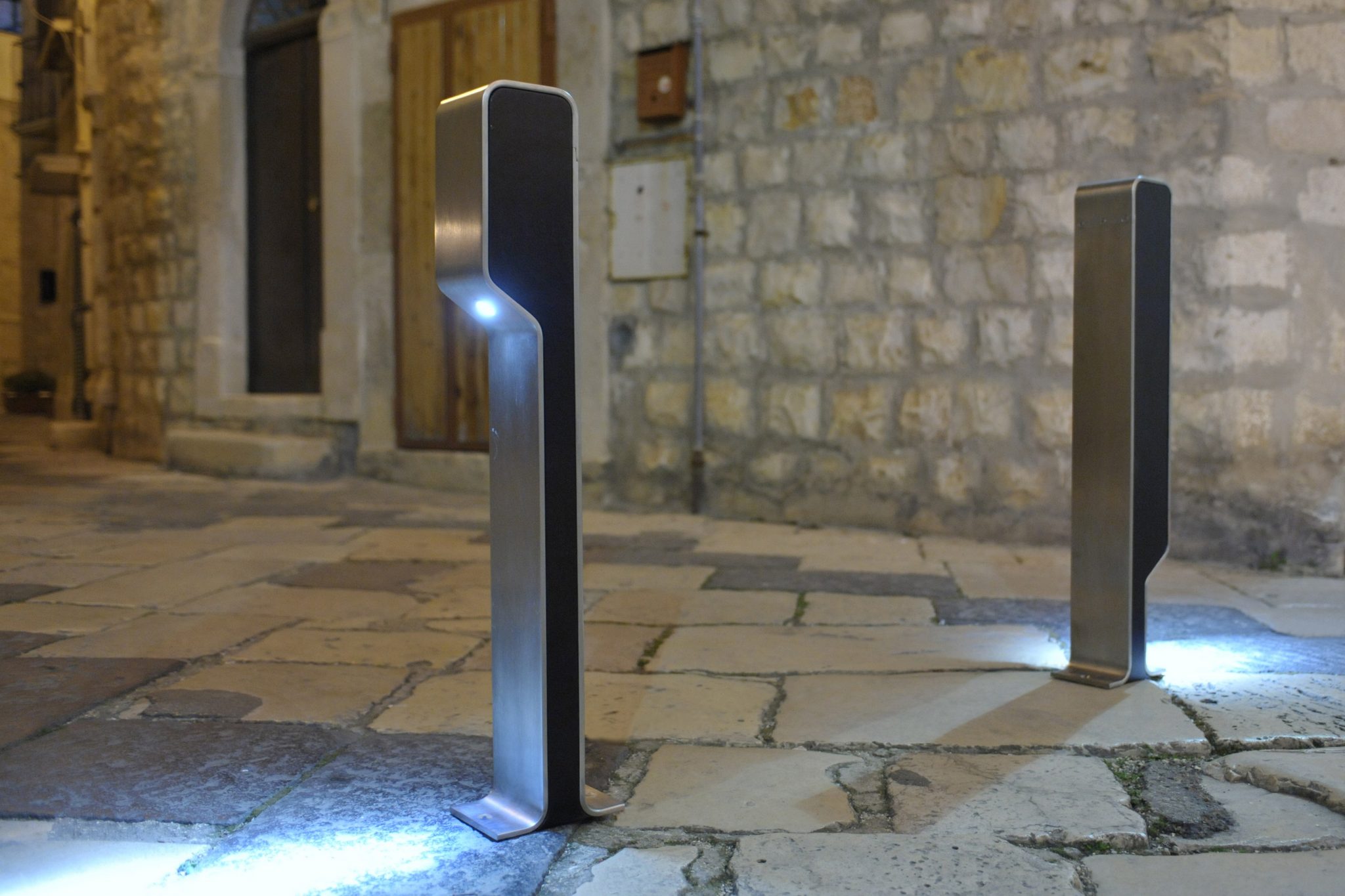 Omega-P By Night Details Lab23 Велосипедные стойки  - Вид №2