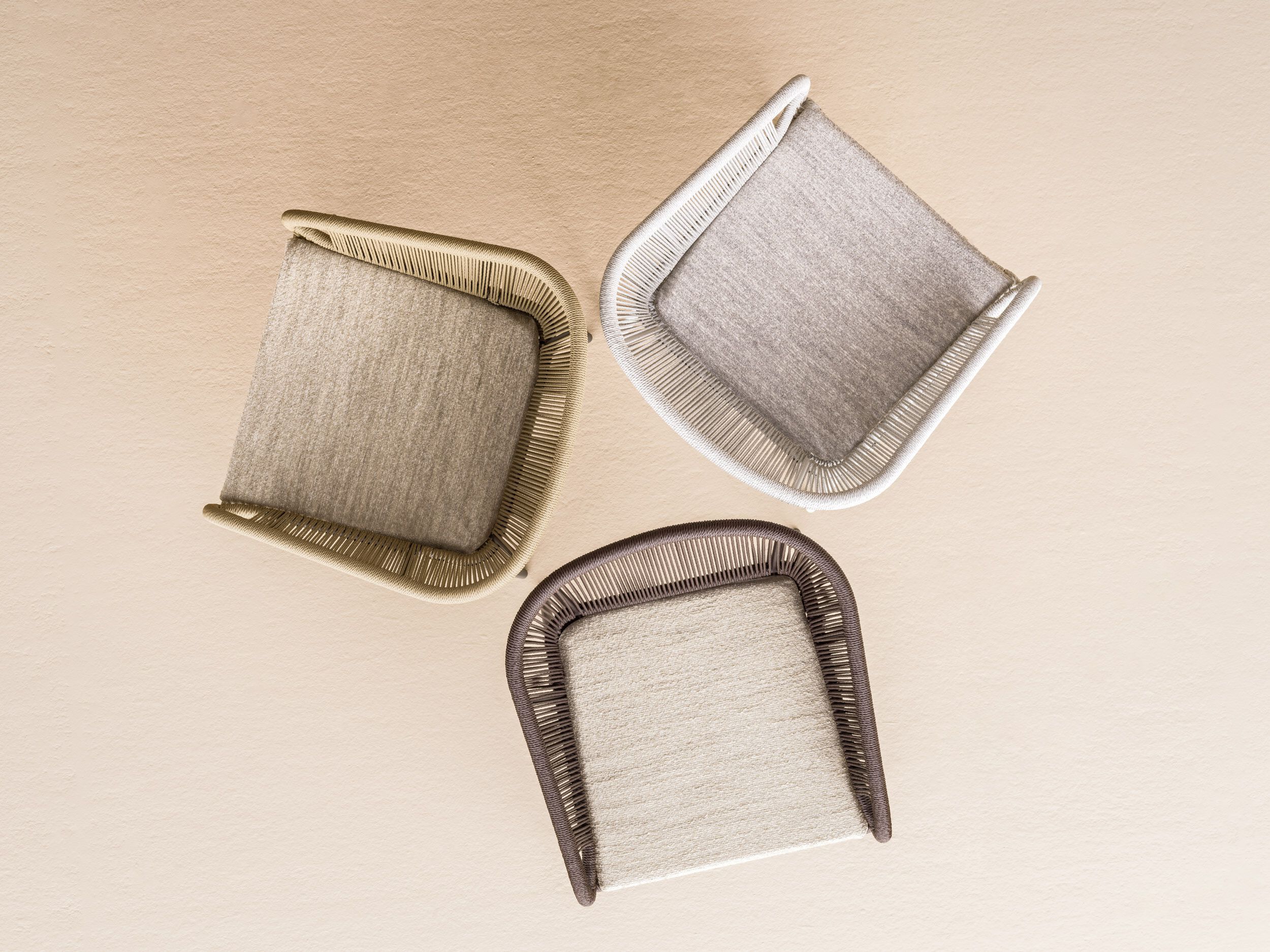 Алюминиевый стул с порошковым покрытием с подлокотниками Varaschin Cricket ARCH-00052420 - Вид №2