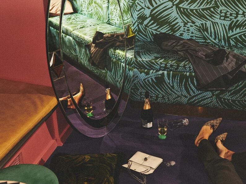 Овальное зеркало из хрусталя Reflections Copenhagen DARLING ARCH-00058139 - Вид №1