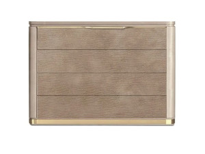 Деревянный и кожаный комод