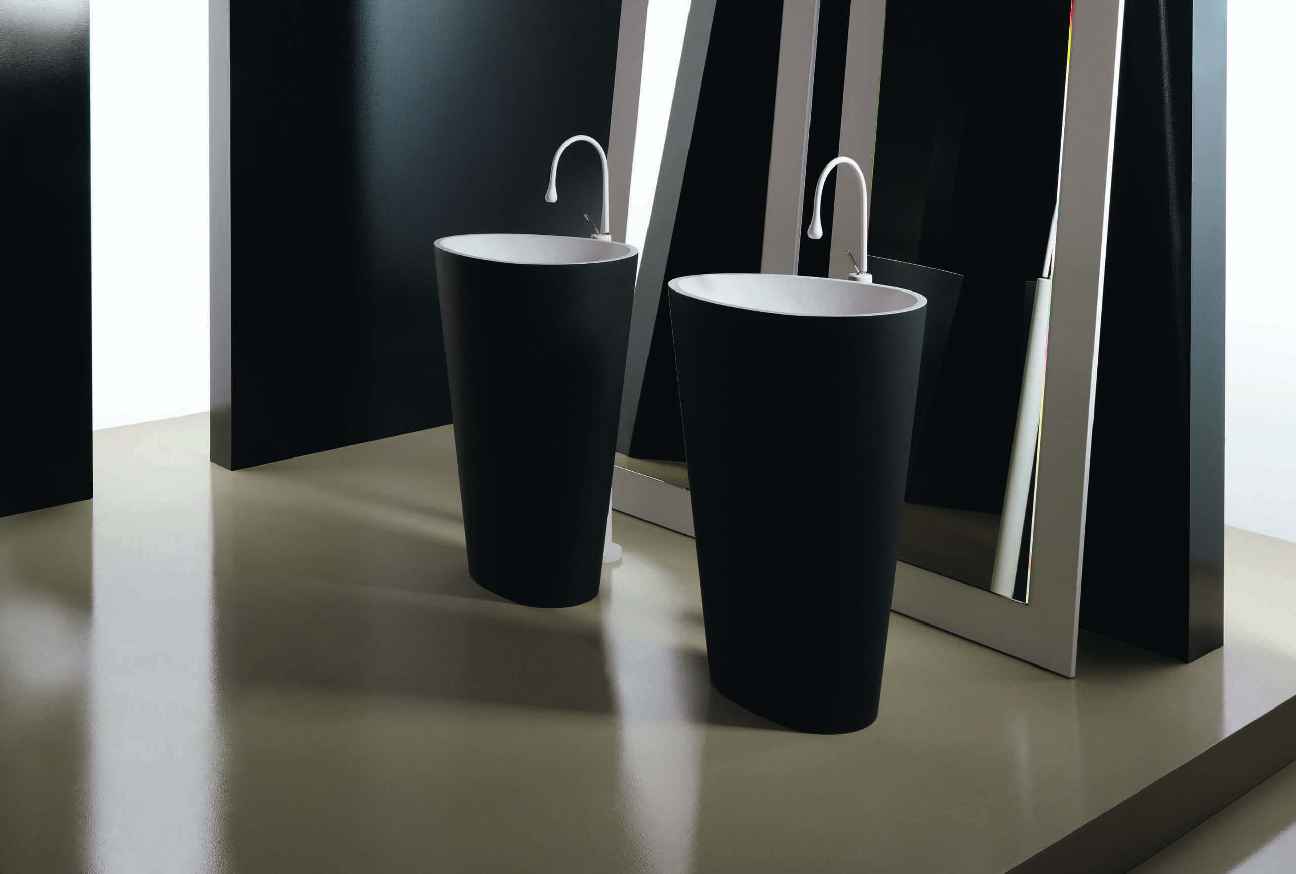 Body bicolor Mastella  Раковина  - Вид №1