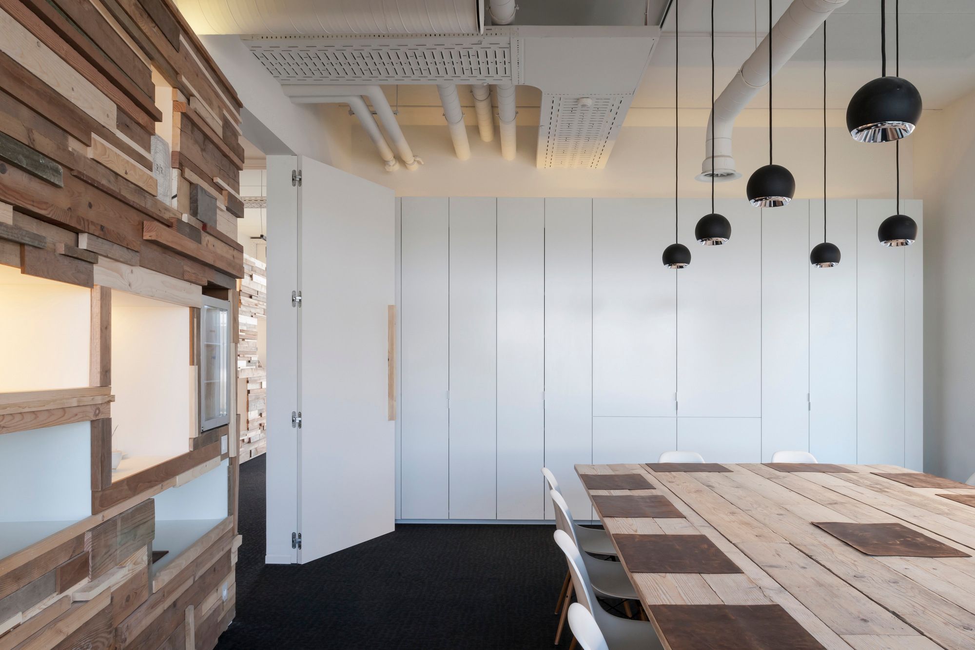 Светодиодный подвесной светильник Modular Lighting Instruments Bolster ARCH-00070523