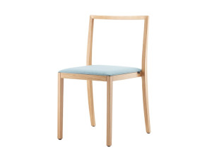 Штабелируемый стул из массива дерева с открытой спинкой