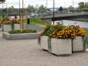 Nola Industrier Кашпо для общественных мест из железобетона