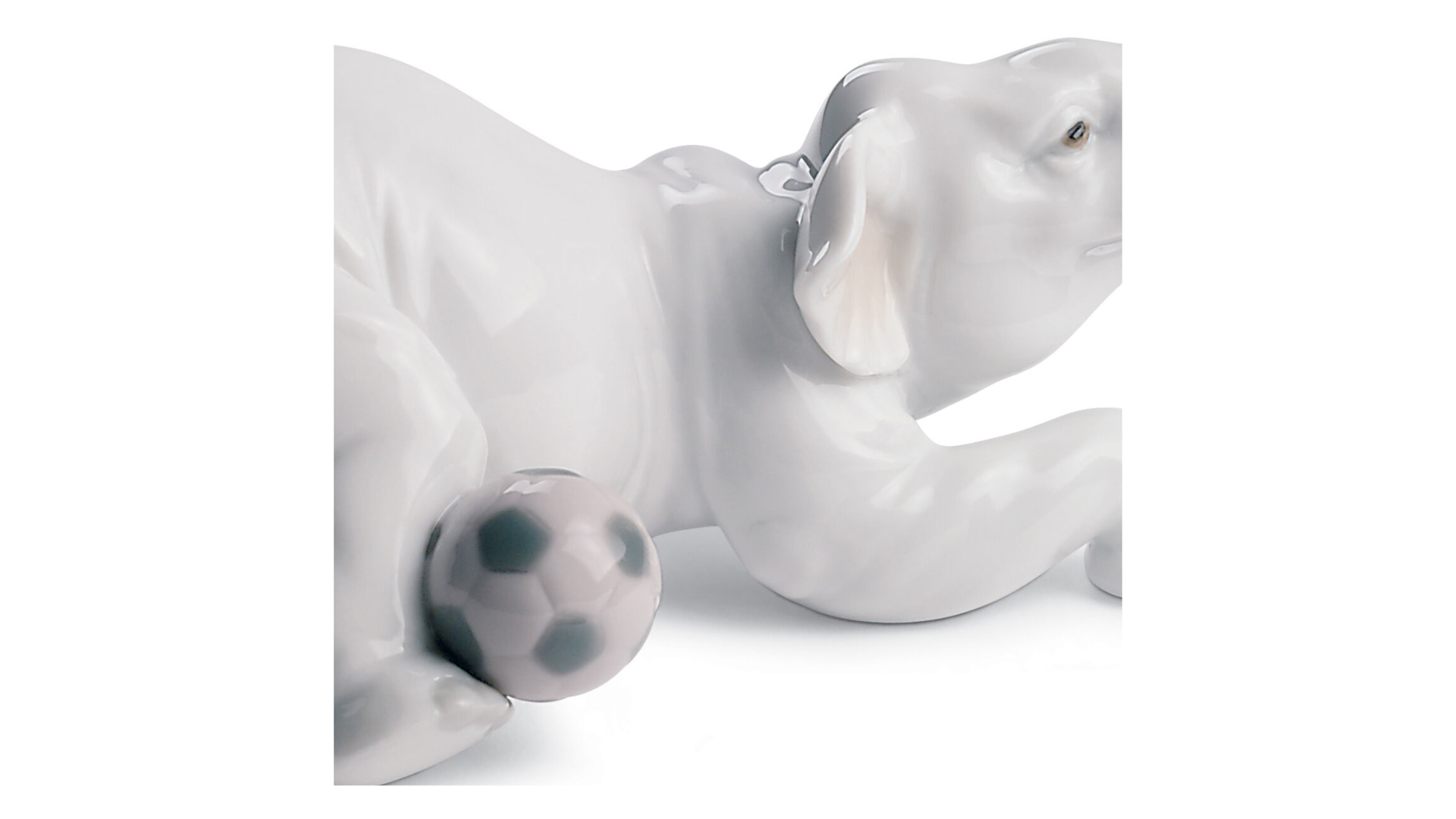 10669041 LLADRO Фигурка Lladro "Слоник-футболист" 15х8см Фарфор Lladró  - Вид №1